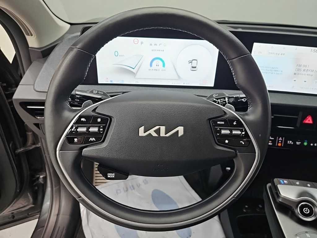 Kia EV6 — photo 09