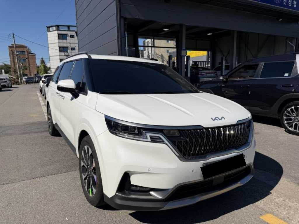 Kia Carnival — photo 02