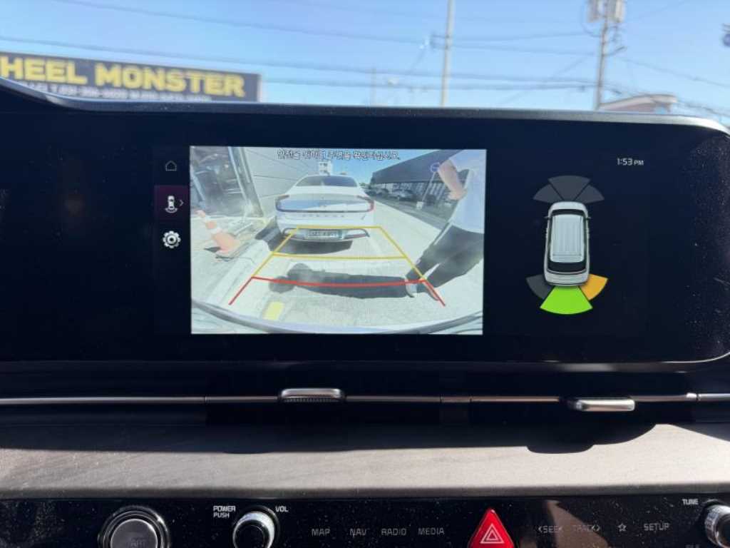 Kia Carnival — photo 20