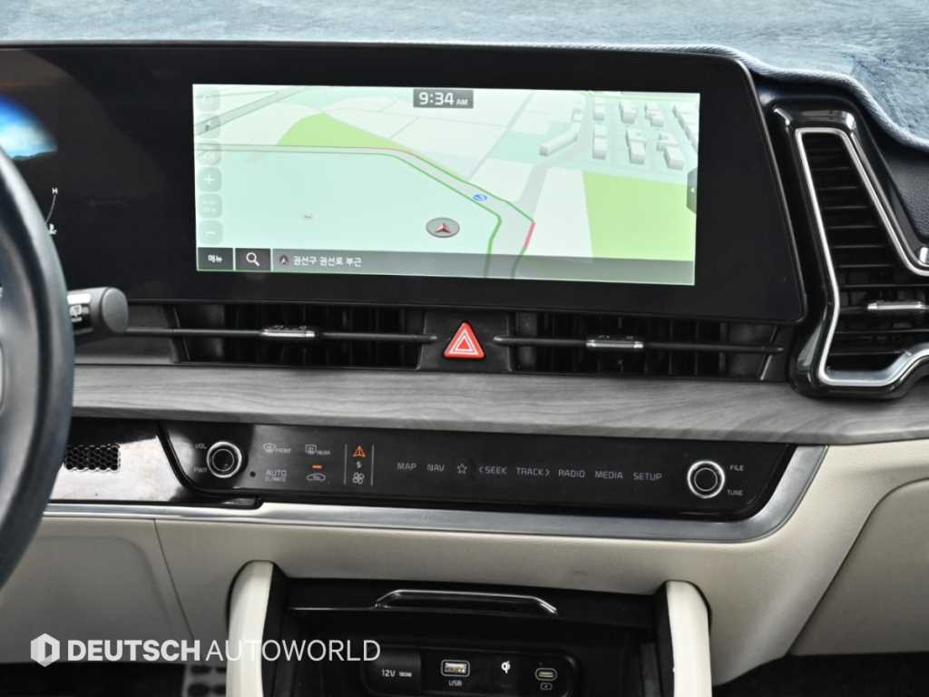 Kia Sportage — photo 14