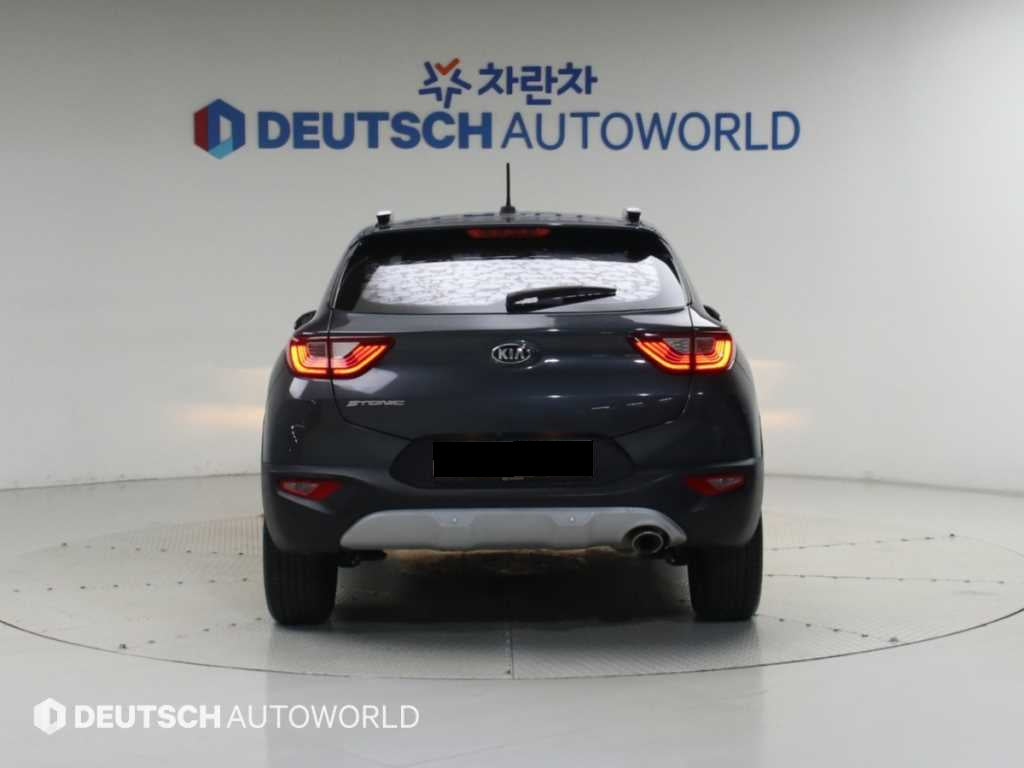 Kia Stonic — photo 04