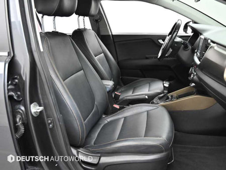 Kia Stonic — photo 10