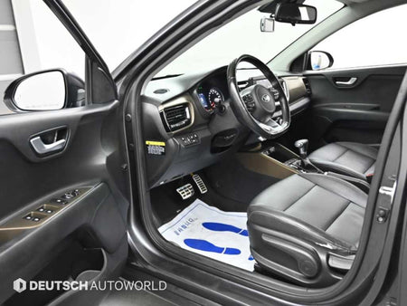 Kia Stonic — photo 11