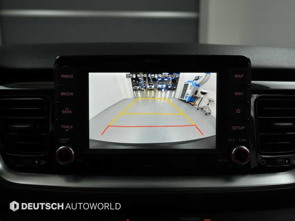 Kia Stonic — photo 15