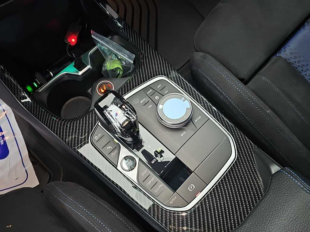 BMW 1-Series — photo 08