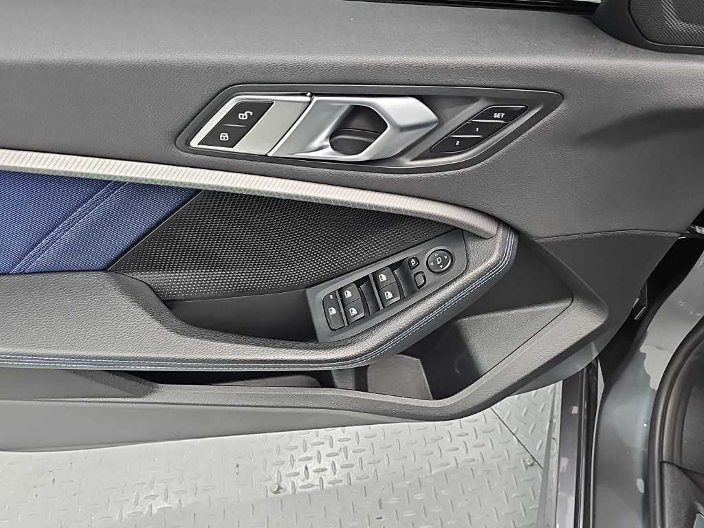 BMW 1-Series — photo 16