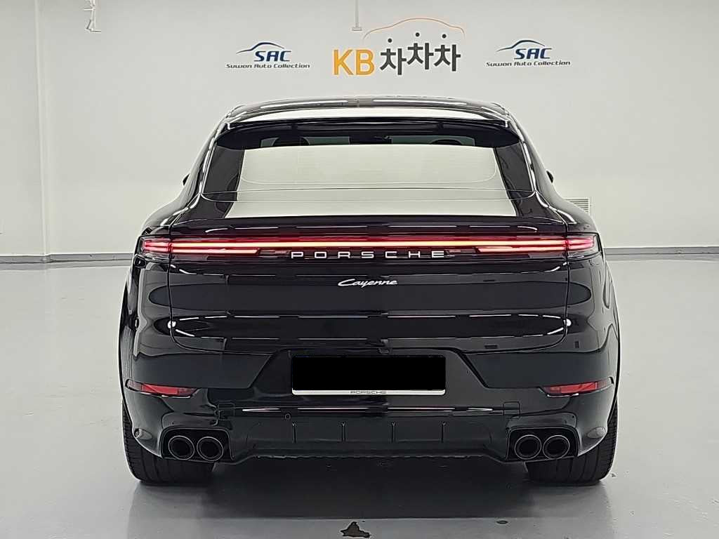 Porsche Cayenne — photo 02