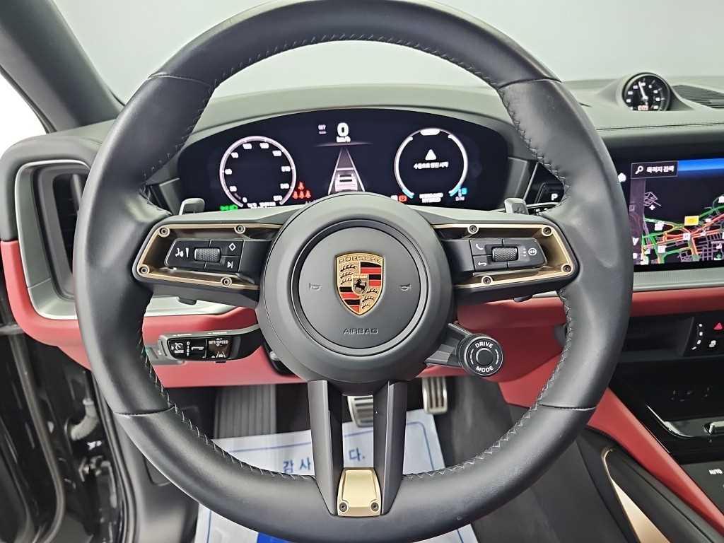Porsche Cayenne — photo 09
