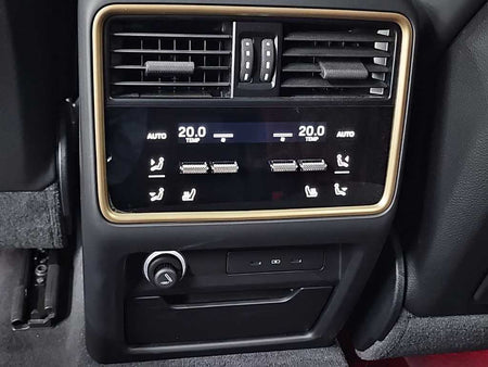 Porsche Cayenne — photo 13
