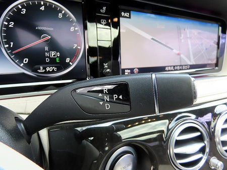 Mercedes-Benz S-Class — photo 10