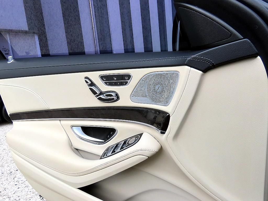 Mercedes-Benz S-Class — photo 11