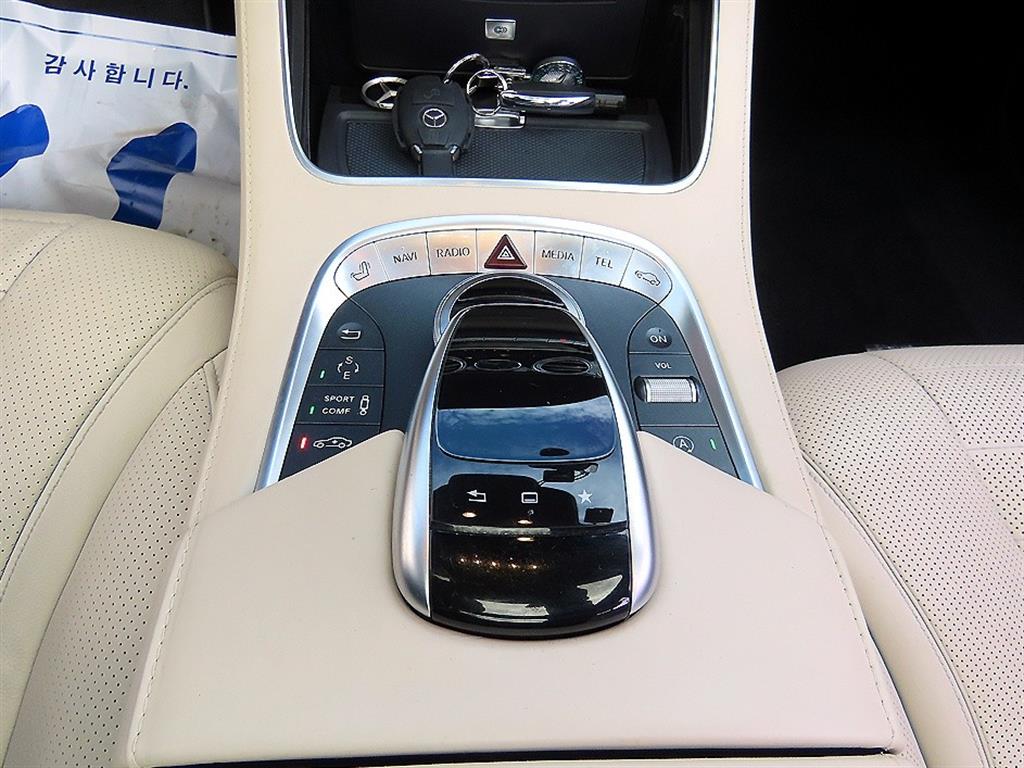 Mercedes-Benz S-Class — photo 14