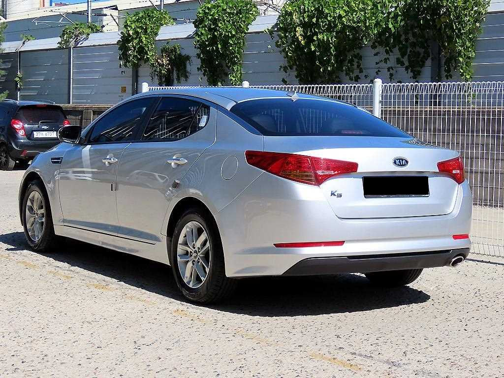 Kia K5 — photo 03