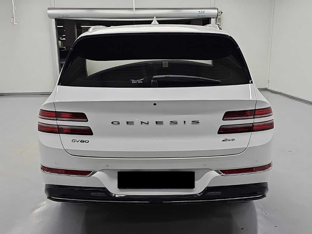 Genesis GV80 — photo 03