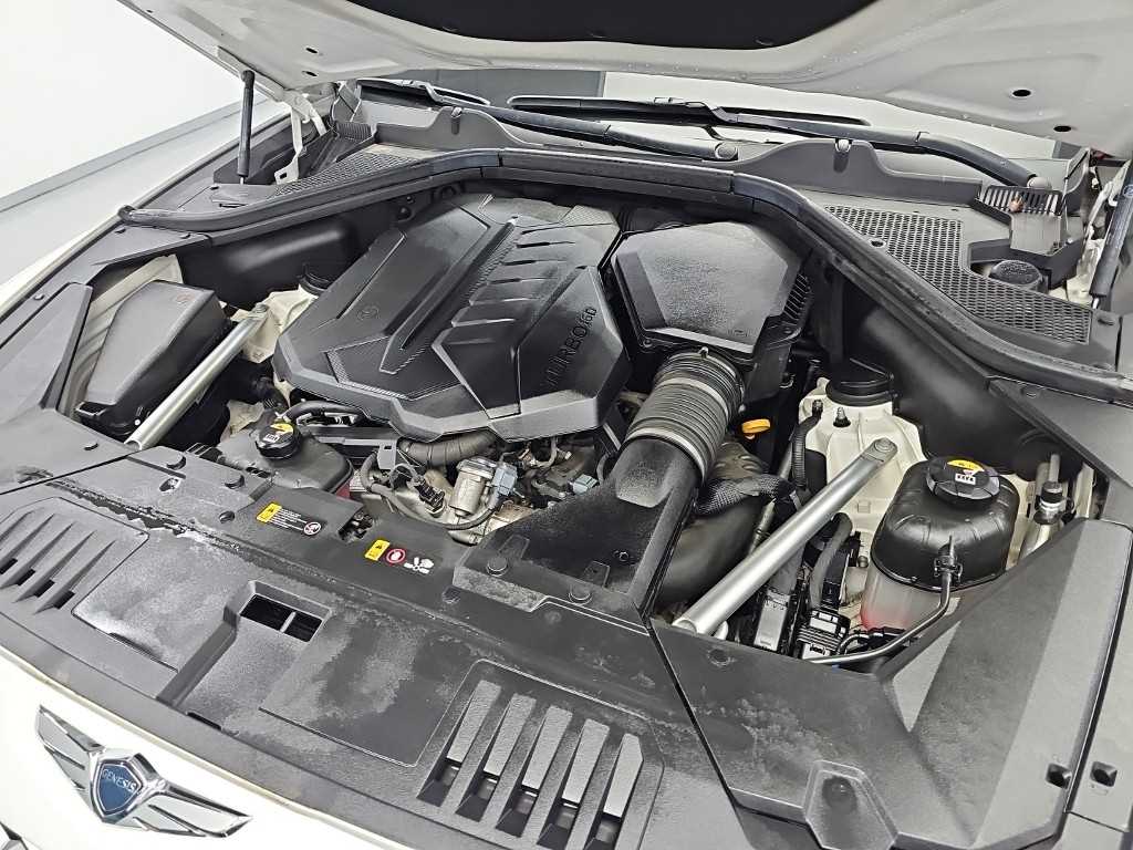Genesis GV80 — photo 05