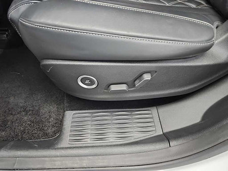 Genesis GV80 — photo 13