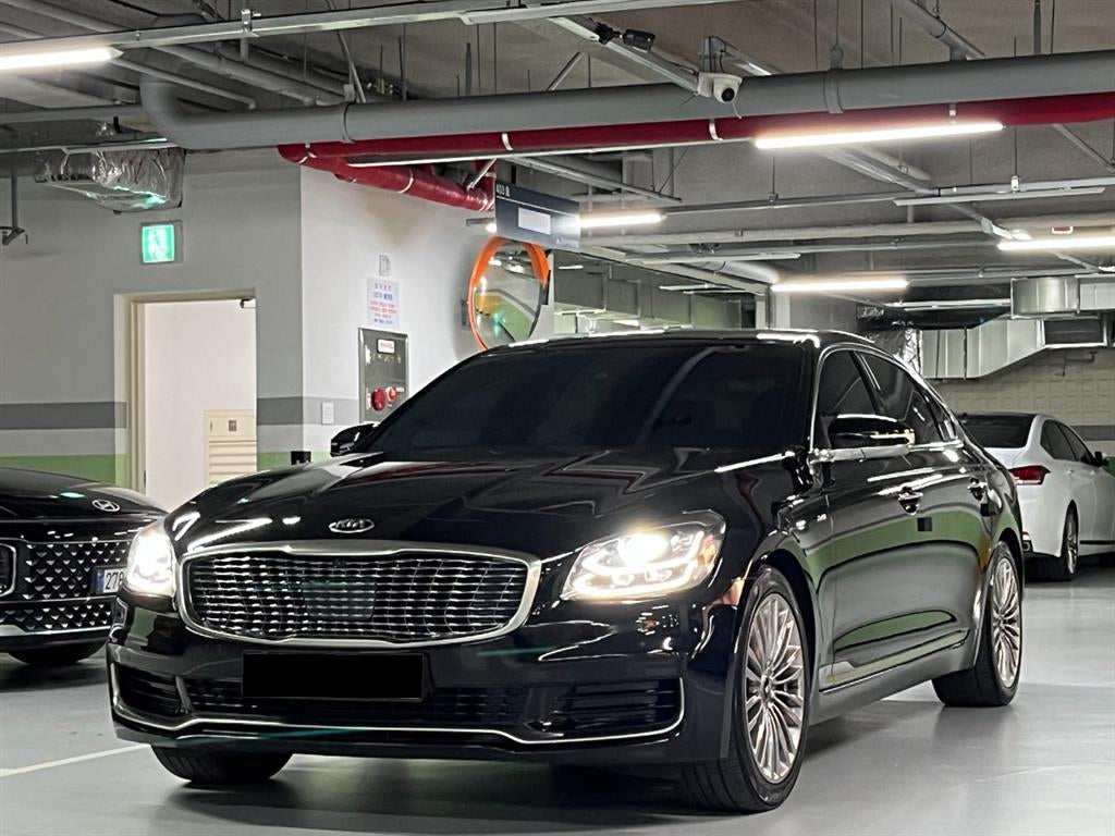Kia K9 — photo 01