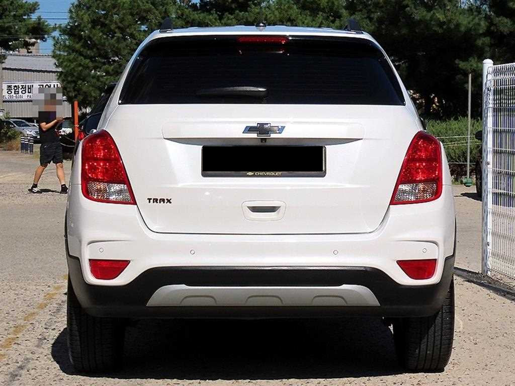 CHEVROLET Trax — photo 04