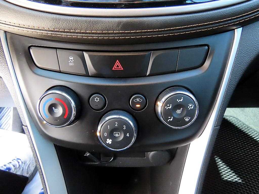 CHEVROLET Trax — photo 12