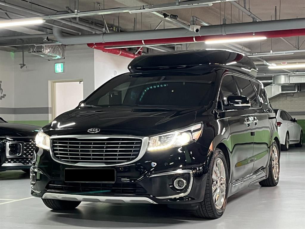 Kia Carnival — photo 01