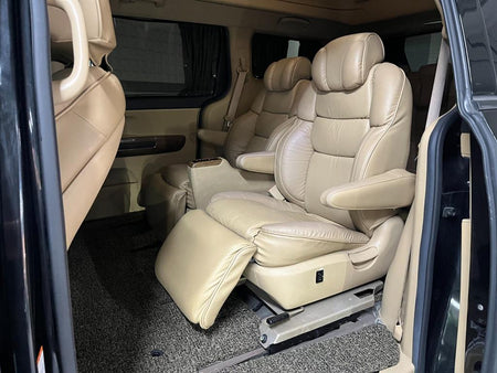 Kia Carnival — photo 09