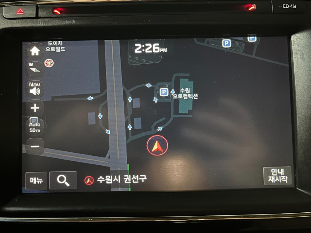 Kia Carnival — photo 10