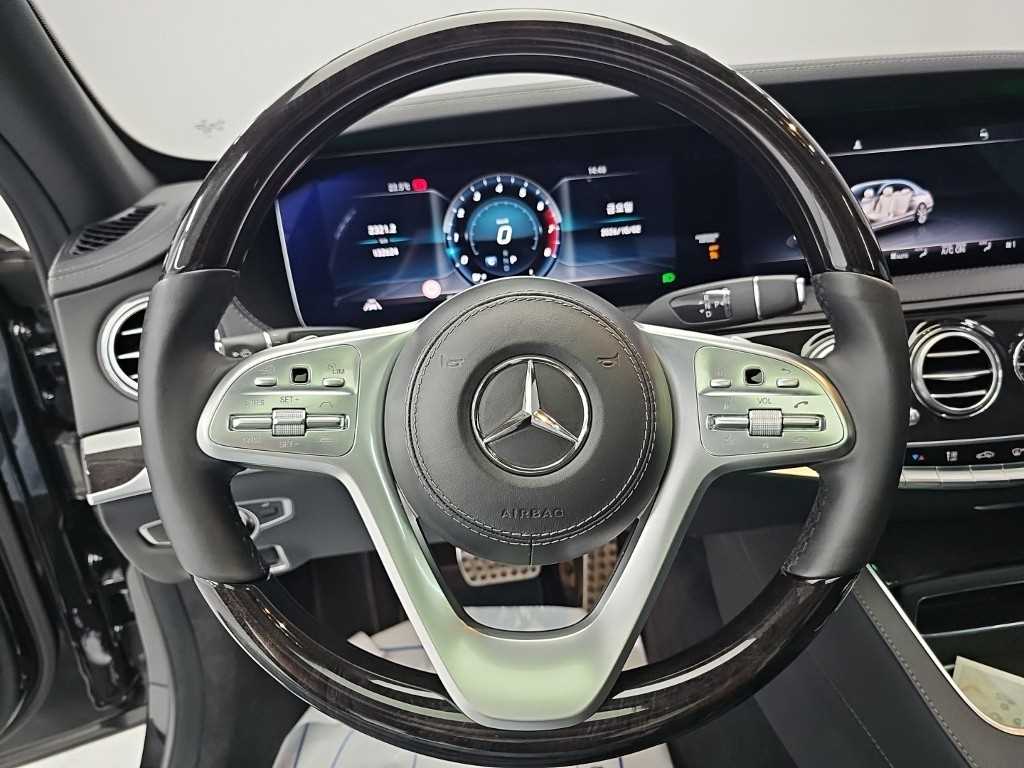Mercedes-Benz S-Class — photo 09