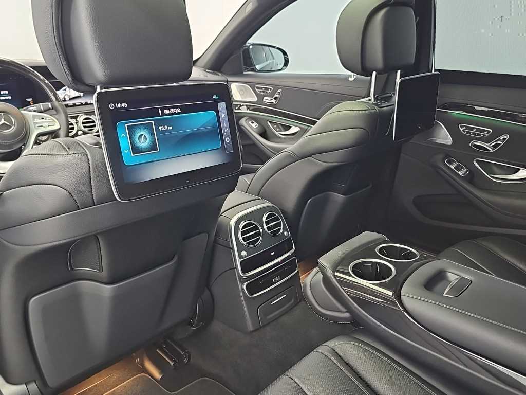 Mercedes-Benz S-Class — photo 13