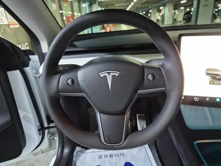 Tesla Model Y — photo 08