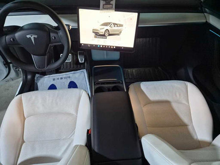 Tesla Model Y — photo 12