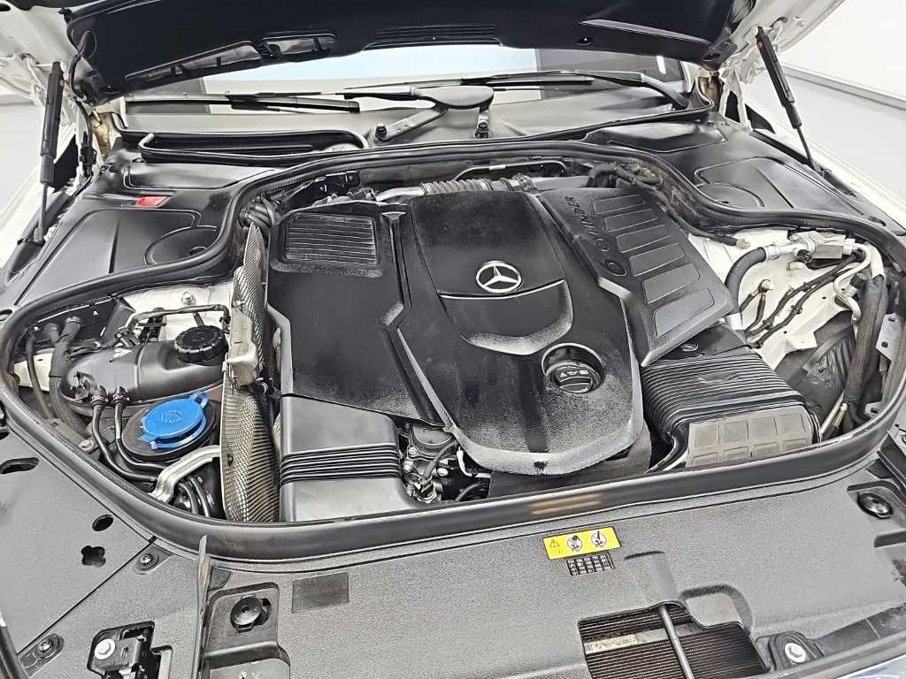 Mercedes-Benz S-Class — photo 05