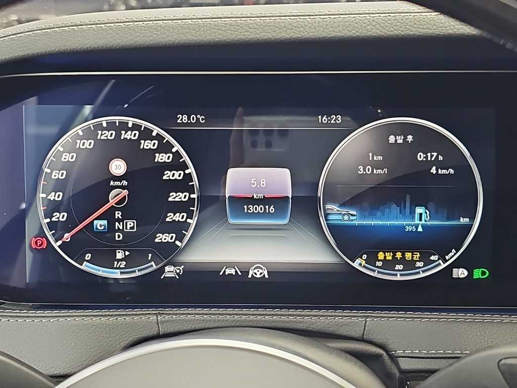 Mercedes-Benz S-Class — photo 06