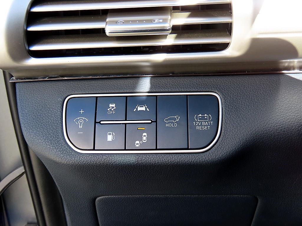 Hyundai Nexo — photo 11