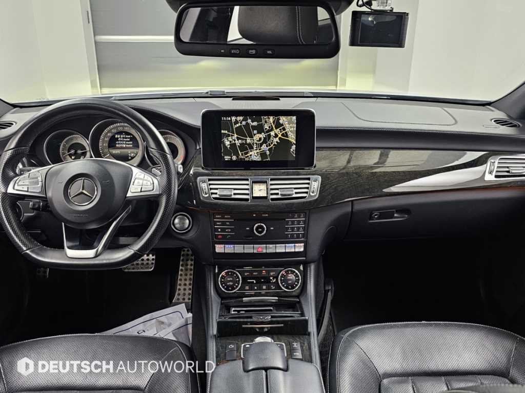 Mercedes-Benz CLS-Class — photo 07