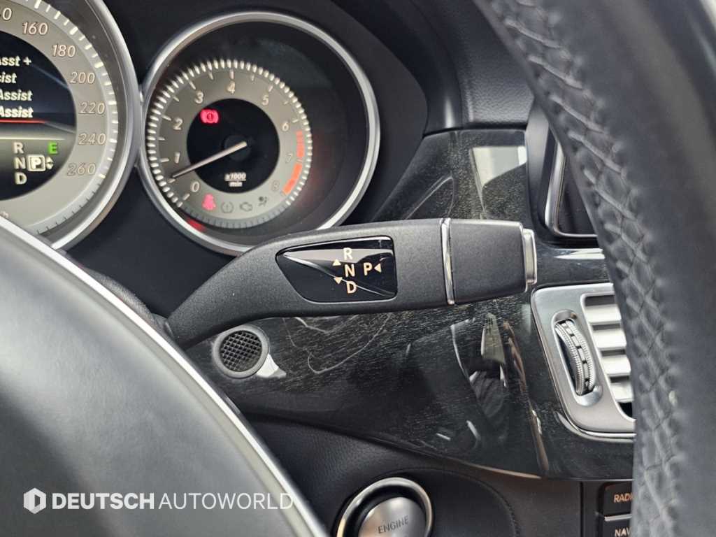 Mercedes-Benz CLS-Class — photo 12