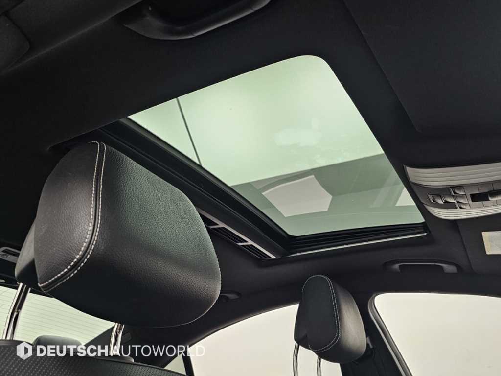 Mercedes-Benz CLS-Class — photo 13
