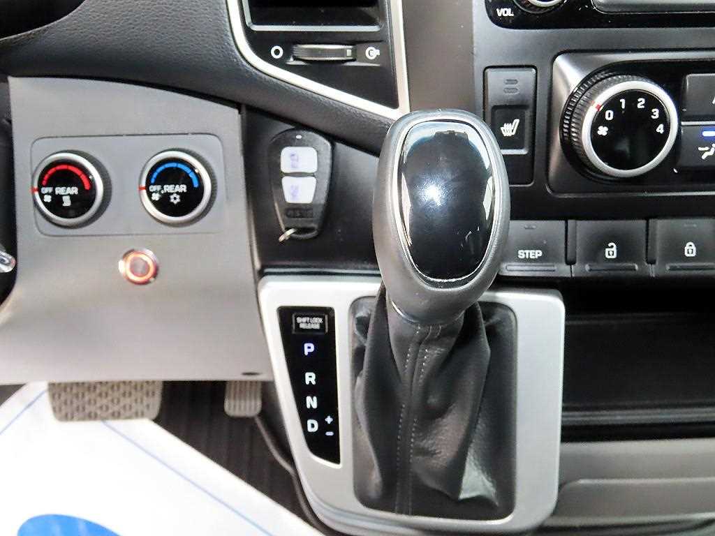 Hyundai Solati — photo 12