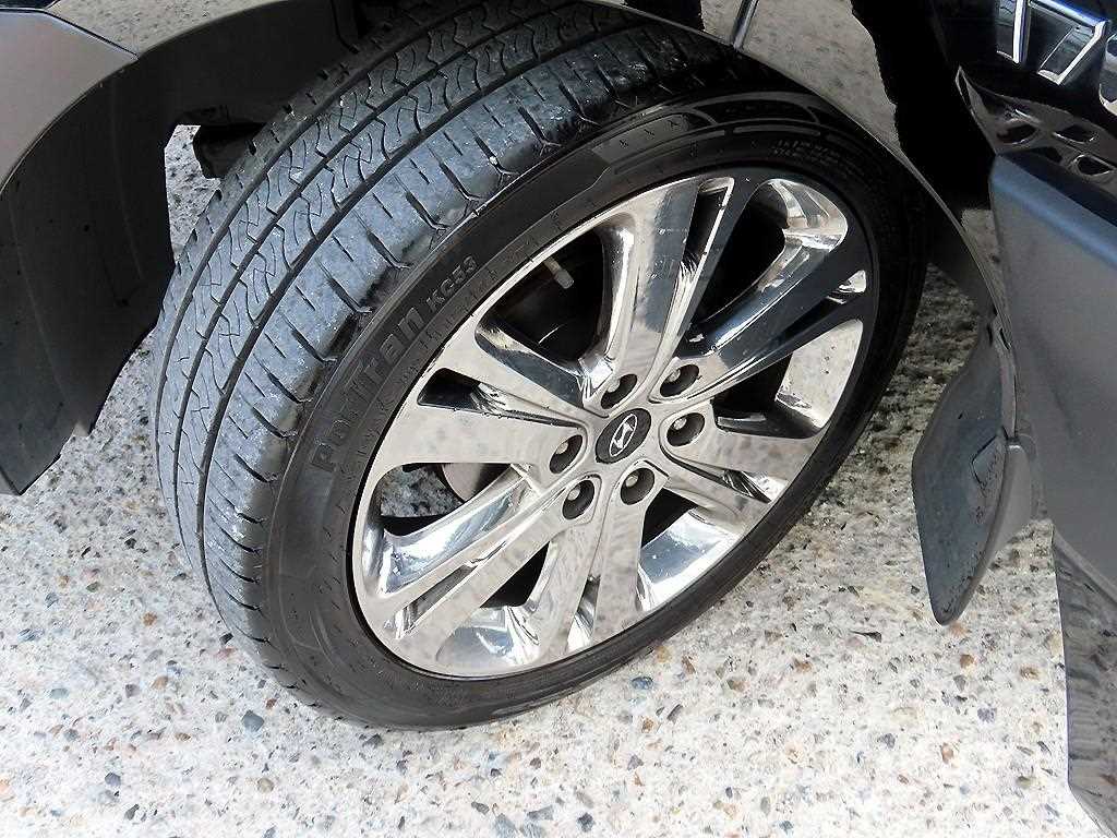 Hyundai Solati — photo 20