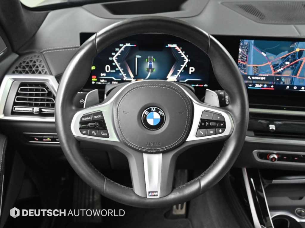 BMW X7 — photo 13