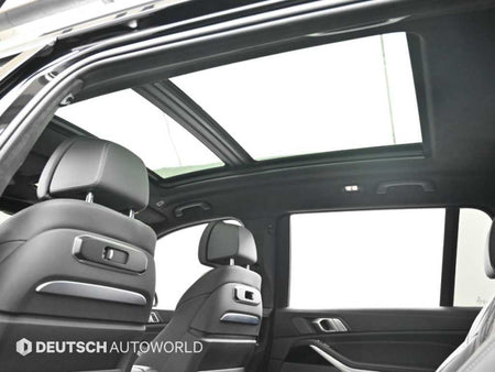 BMW X7 — photo 18