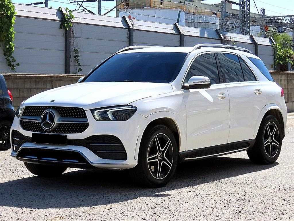 Mercedes-Benz GLE-Class — photo 02
