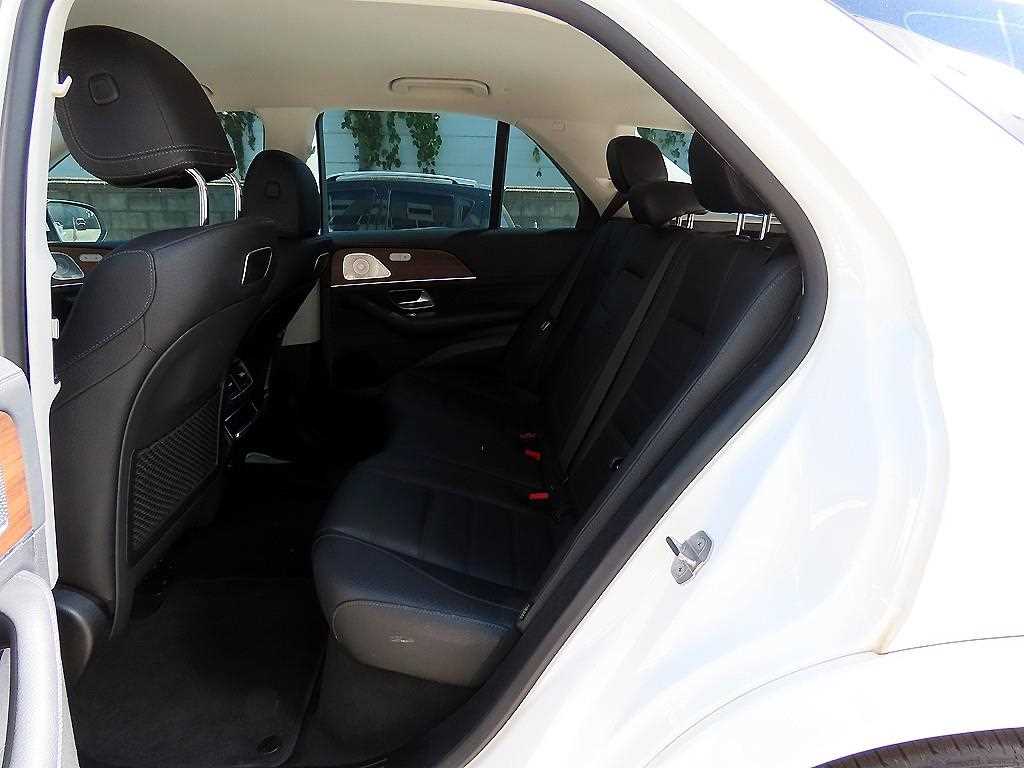Mercedes-Benz GLE-Class — photo 06