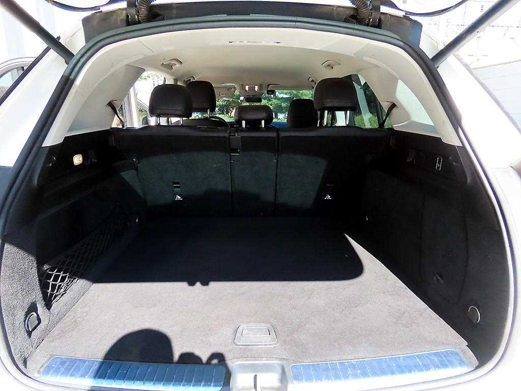 Mercedes-Benz GLE-Class — photo 16
