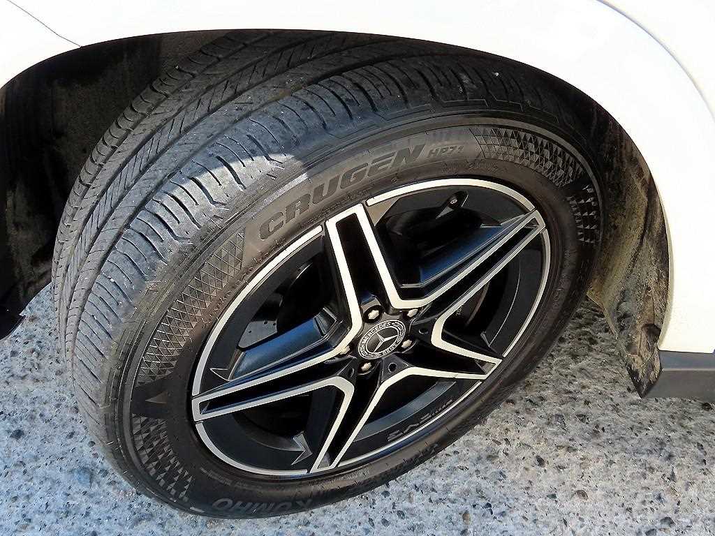 Mercedes-Benz GLE-Class — photo 20