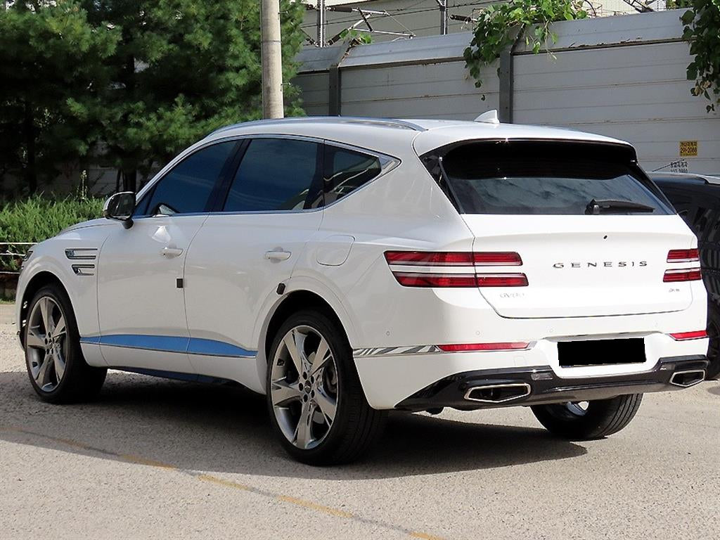 Genesis GV80 — photo 03