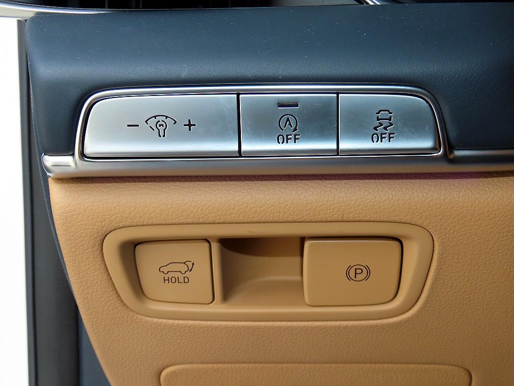 Genesis GV80 — photo 12