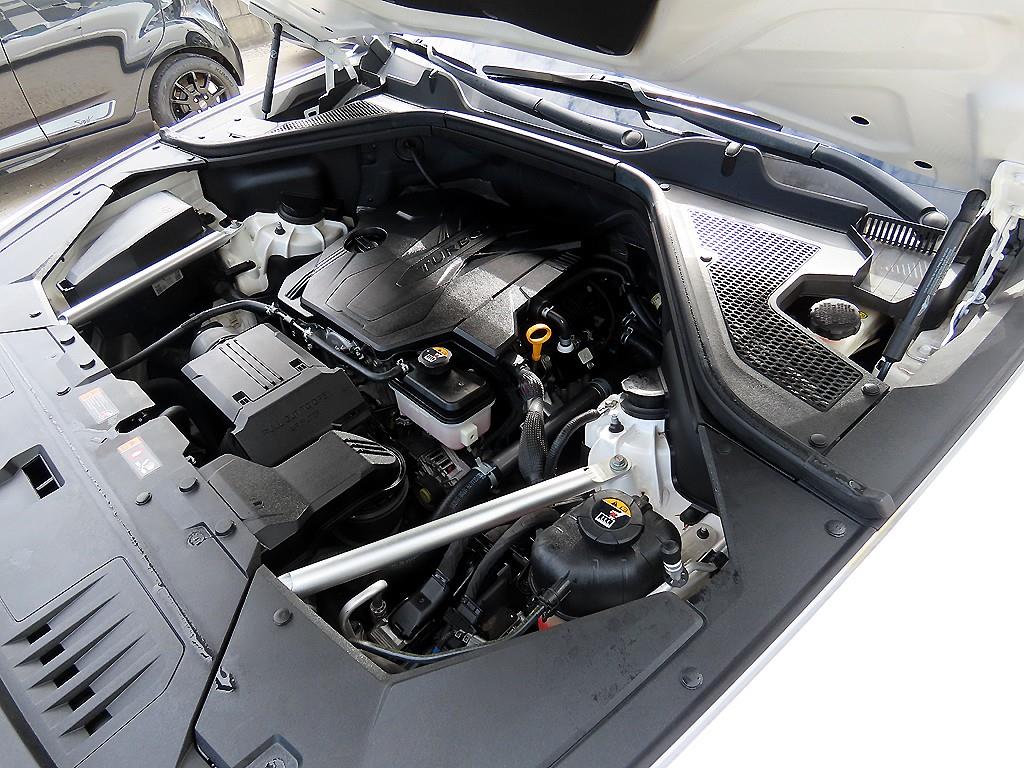Genesis GV80 — photo 19