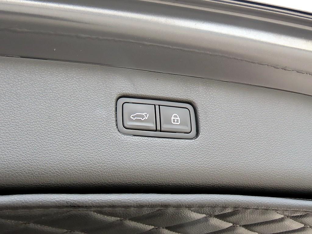Genesis GV80 — photo 16