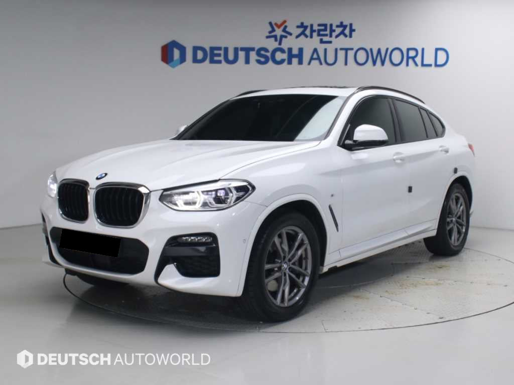 BMW X4 — photo 01