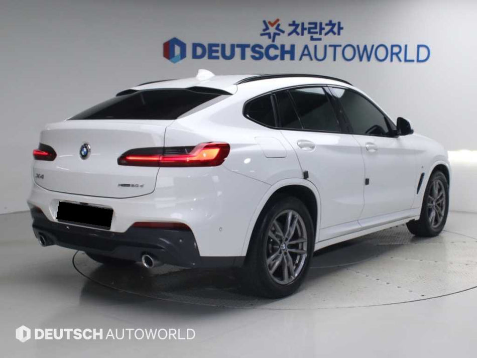 BMW X4 — photo 02
